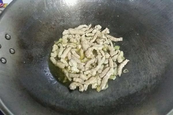 尖椒肉丝卤手擀面的做法图解9