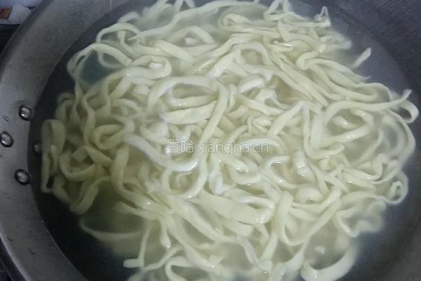 尖椒肉丝卤手擀面的做法图解17