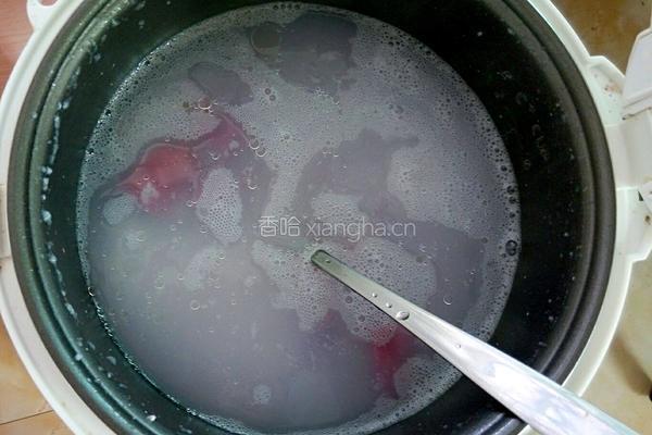 南瓜紫薯粥的做法图解6