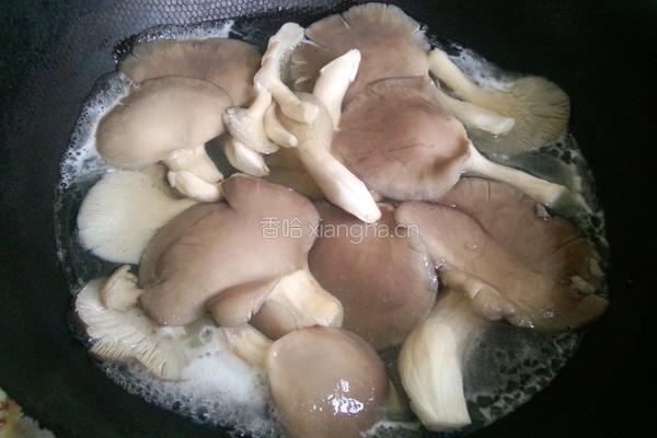炸蘑菇的做法图解2