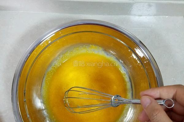 纸杯戚风蛋糕的做法图解2