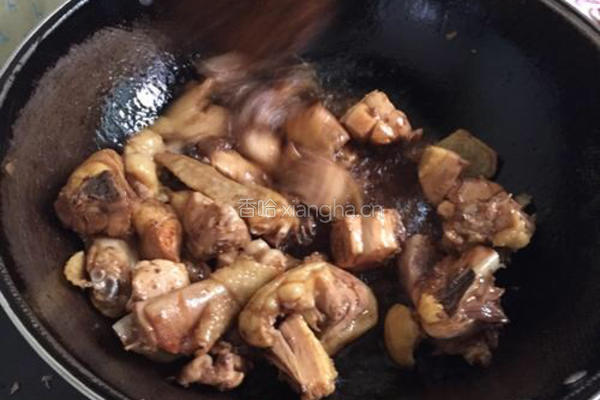 红烧土鸡茄子皮带面的做法图解8