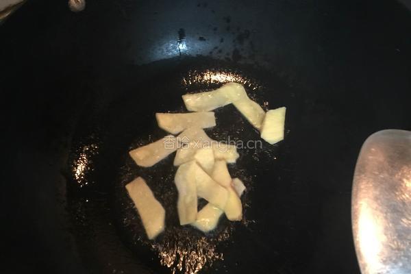 石斑鱼头豆腐汤的做法图解2
