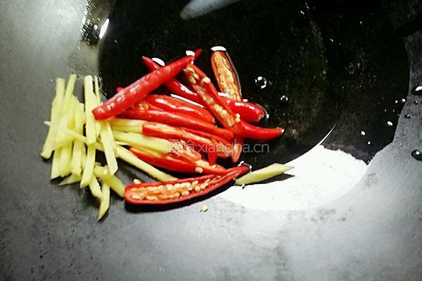 香蒜榨菜炒金钱肚(开胃版)的做法图解8