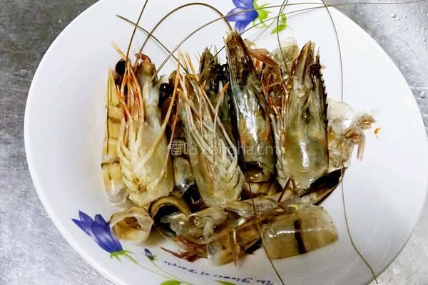大虾伊面的做法图解3
