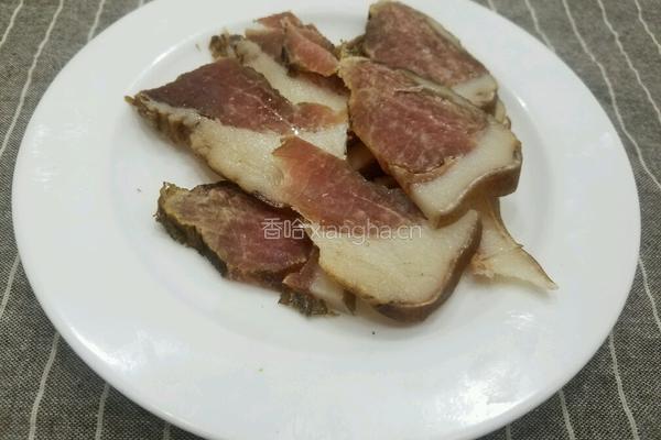 胡萝卜炒腊肉的做法图解6