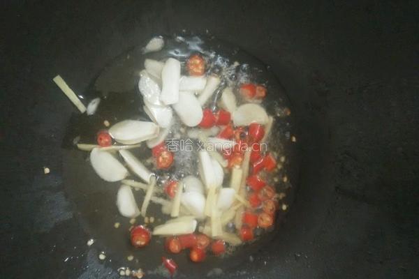 酸豆角炒鸡杂的做法图解5