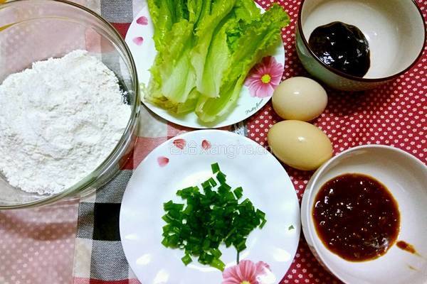 鸡蛋灌饼的做法图解1