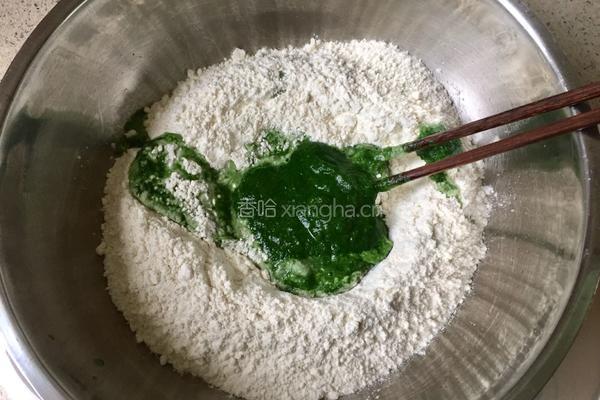 菠菜手擀面的做法图解3