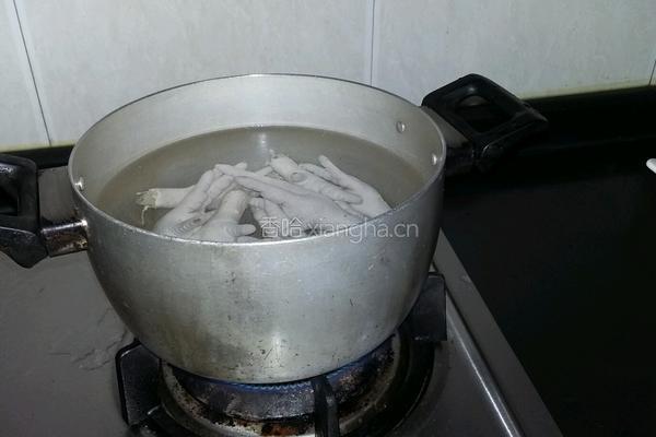 红烧鸡脚丫的做法图解2