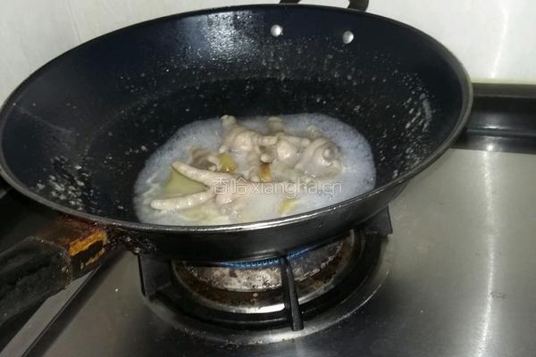 红烧鸡脚丫的做法图解8