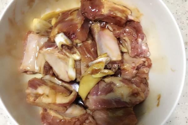 栗子排骨煲的做法图解7
