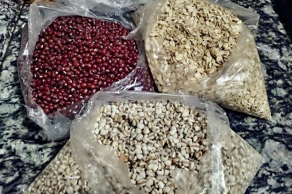 红豆薏仁燕麦粉的做法图解1