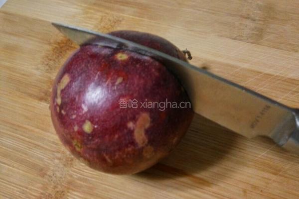 天然蜂蜜百香果饮的做法图解4