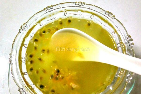 天然蜂蜜百香果饮的做法图解9