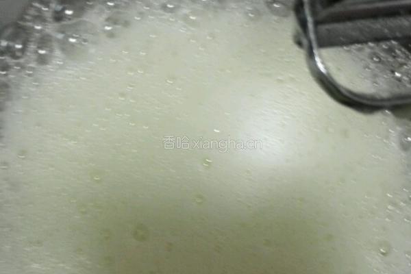 戚风蛋糕 ( 8寸)的做法图解6