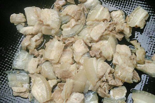 蒜苗回锅肉的做法图解8