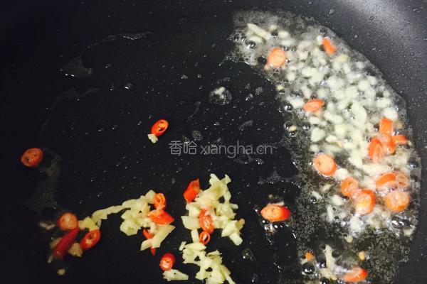 韭菜苔炒白干的做法图解8