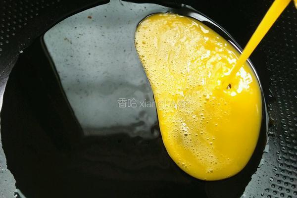 鸡蛋炒饭的做法图解3