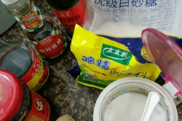 凉拌青瓜胡萝卜丝的做法图解1