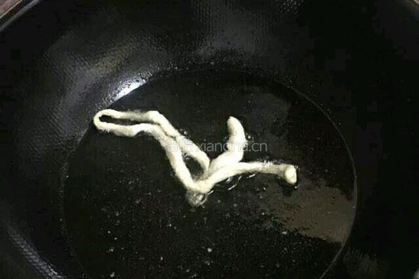 玫瑰沙琪玛的做法图解8