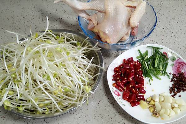 麻辣干锅鸡的做法图解1