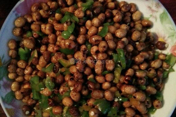 青椒炒干黄豆