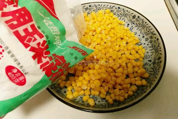 蜜汁玉米烙的做法图解2