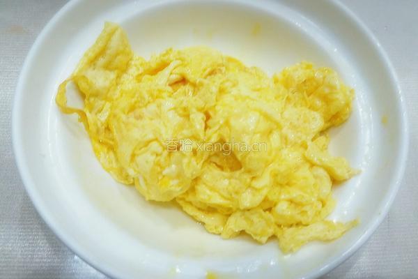 蒜黄炒鸡蛋的做法图解8