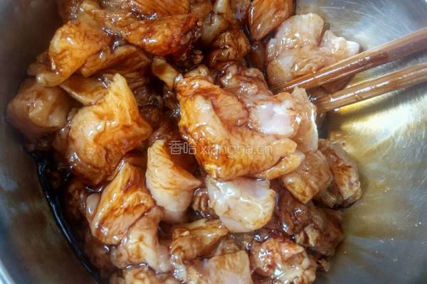 鸡丁烧土豆的做法图解2