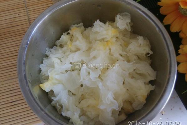 红莲木瓜美颜羹的做法图解3