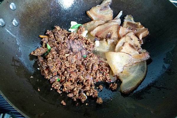腊肉炒豆豉的做法图解7