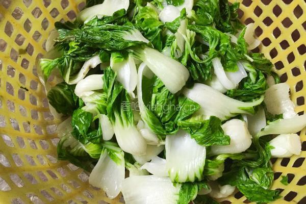 青菜香菇腊肠菜饭的做法图解2