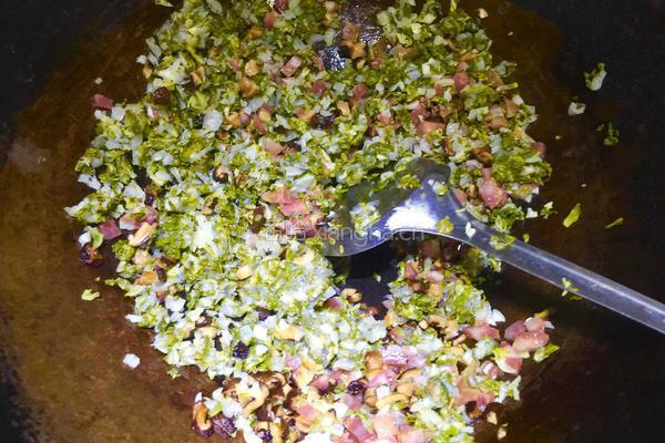 青菜香菇腊肠菜饭的做法图解8
