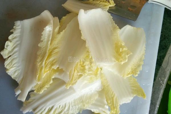 菜叶炒香菇的做法图解1
