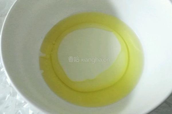 花纹酸奶蛋糕卷的做法图解3
