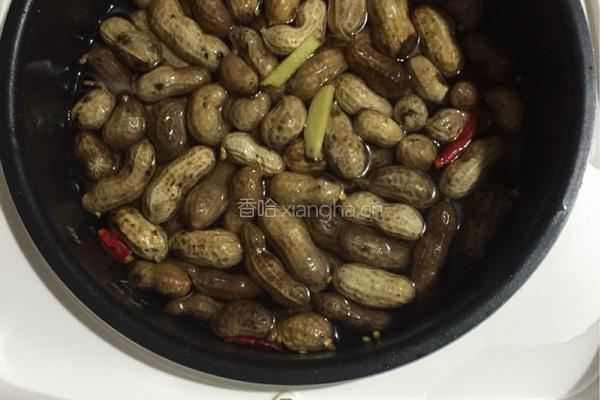水煮花生的做法图解3