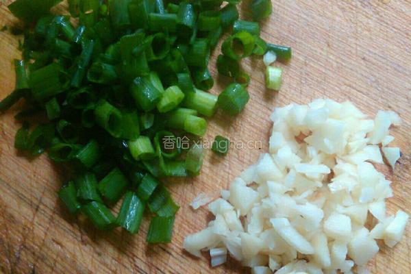 青豆烧茄子的做法图解2