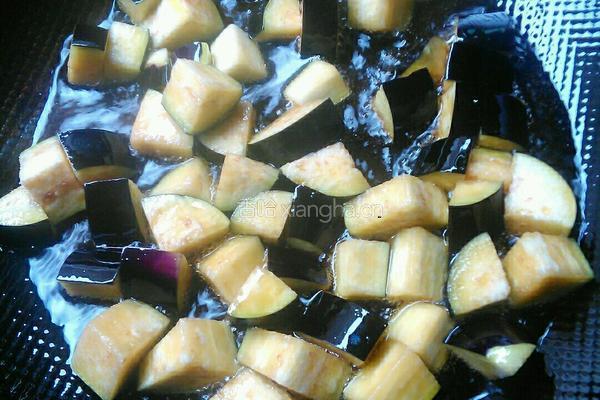 青豆烧茄子的做法图解5