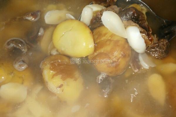 圆肉百合板栗糖水的做法图解4