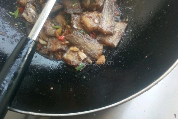 香煎带鱼的做法图解4