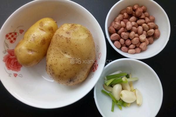 红烧土豆的做法图解1