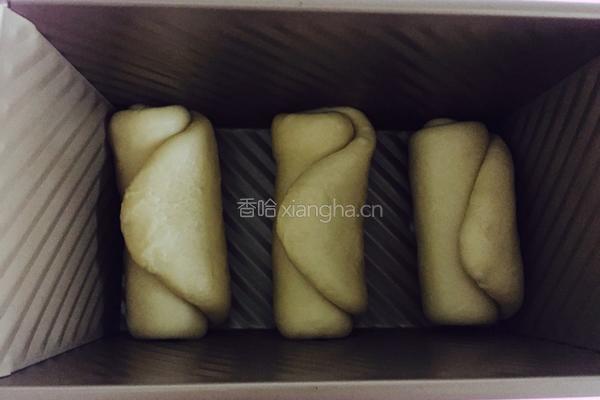 牛奶软吐司面包的做法图解9