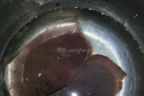 水煮肝的做法图解1