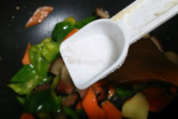 腊肉炒青椒的做法图解10
