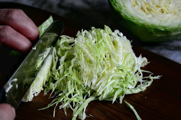 沃尔多夫沙拉 SALADE WALDORF的做法图解1