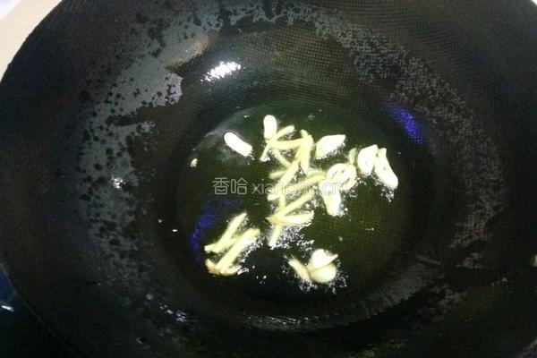 海鲜菇炒肉的做法图解6