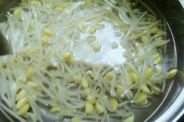 素炒黄豆芽的做法图解3