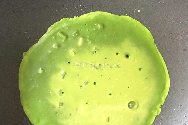 菠菜鸡蛋饼的做法图解9
