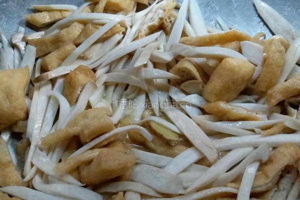 油豆腐炒杏鲍菇的做法图解4